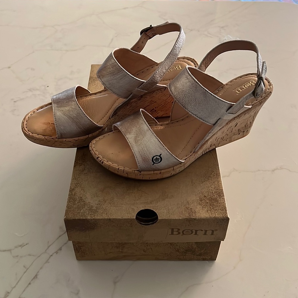 Metallic wedge just in time for summer !